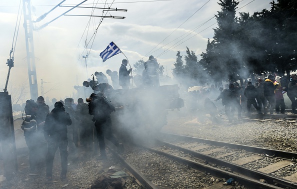 Rammbock-Aktion in Idomeni am 11. April.