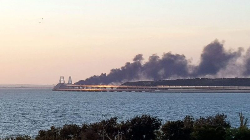 Russland meldet Festnahmen nach Explosion auf Krim Brücke