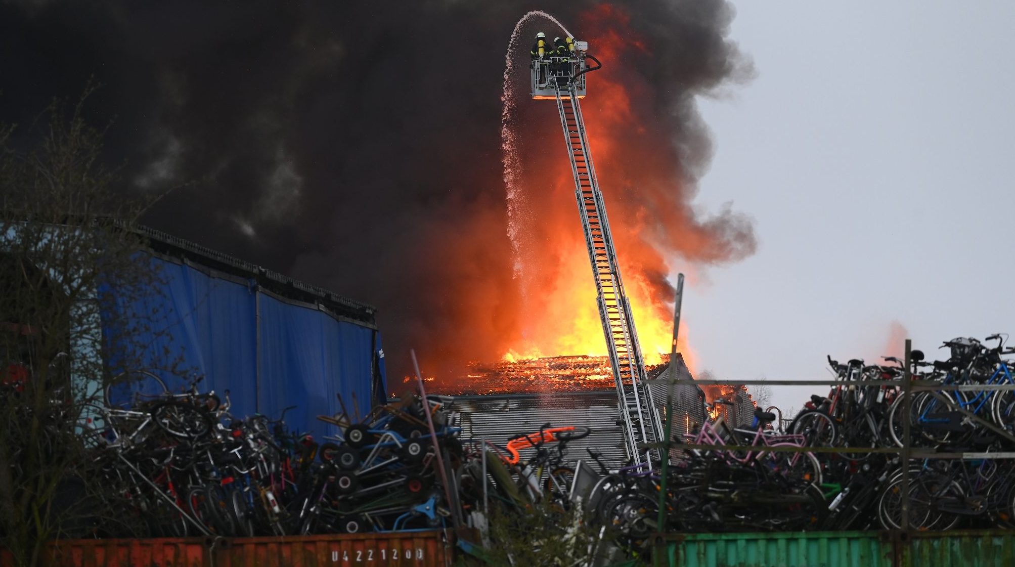 Hamburger Innenstadt Komplett Verdunkelt Gro Brand Schr Nkt