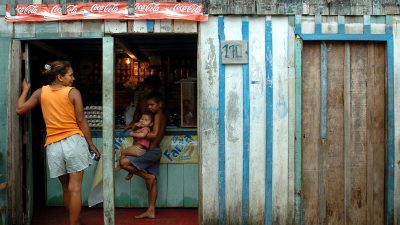 Ein Slum namens „Gloria“ in der brasilianischen Stadt Manaus