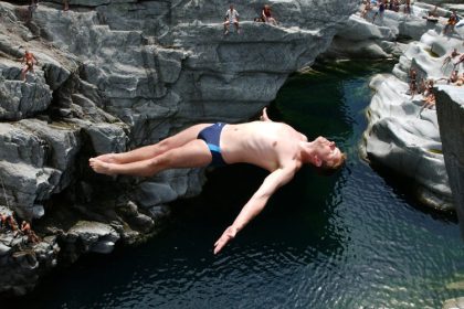 Cliff-Diving-Europameisterschaften in Ponte Brolla, Schweiz