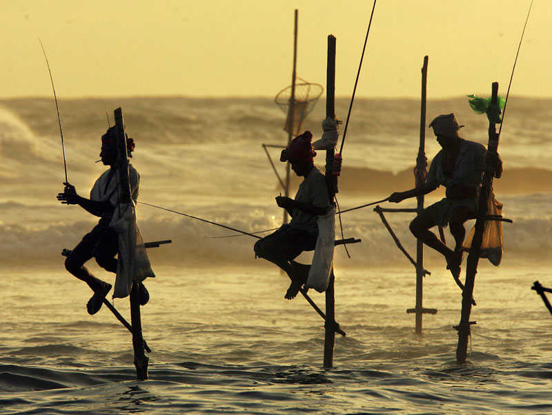 Fischer am Strand von Koggala, Sri Lanka