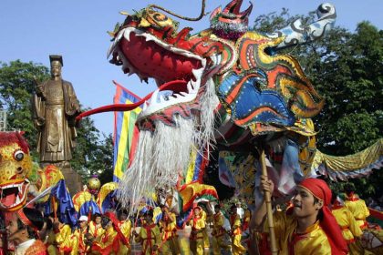 Aufsteigender Drache
