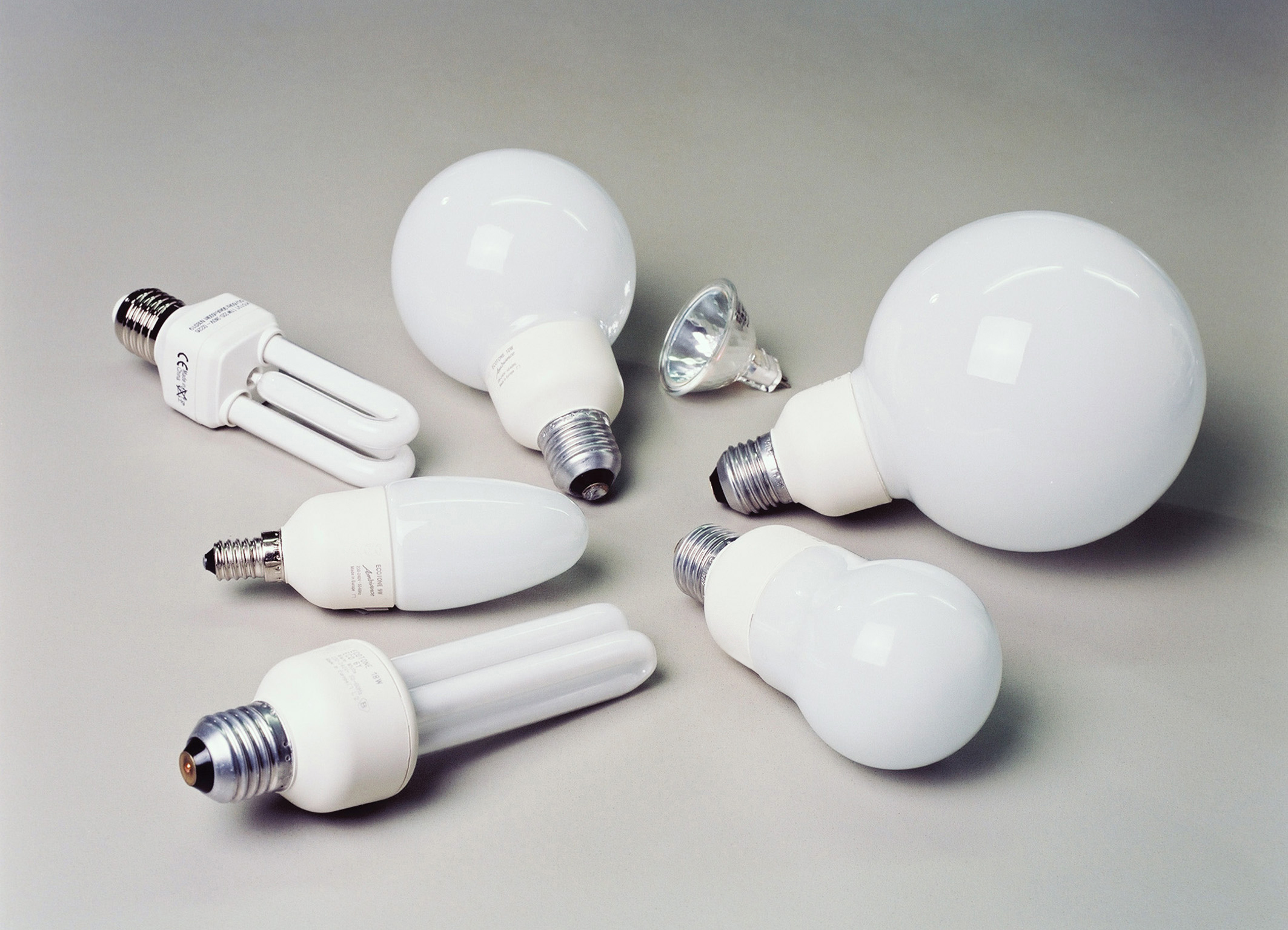 Moderne Energiesparlampen – schönes Licht und Geld gespart
