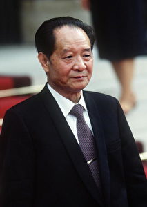 Hu Yaobang, politischer Reformer in China, 1986 bei einem Besuch in Paris. Entmachtet wurde er schon 1987.  (