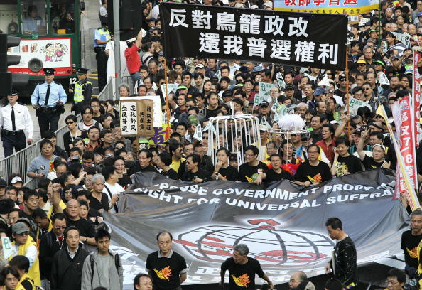 Zehntausende fordern Demokratie für Hongkong