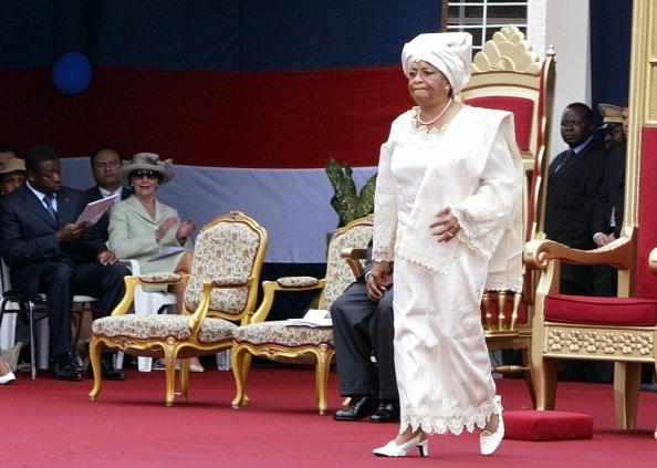 Johnson-Sirleaf als erste gewählte Präsidentin Afrikas vereidigt