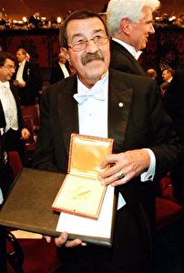 Günter Grass am 10. Dezember 1999 bei der Verleihung des Nobelpreises für Literatur. (