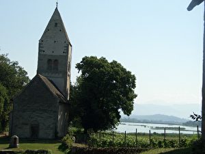 Kirche auf der Ufenau, der Insel der Stille (