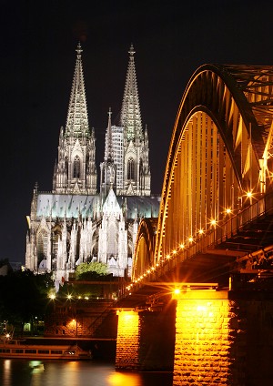 Cologne: From Dawn Till Dusk