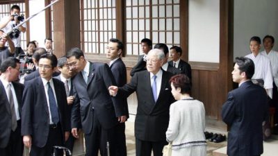 Taiwans Ex-Präsident besucht Yasukuni-Märtyrerschrein