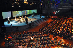 1200 geladene Gäste kamen zur Preisverleihung des Deutschen Umweltpreises 2007 ins Eurogress nach Aachen. (DBU)