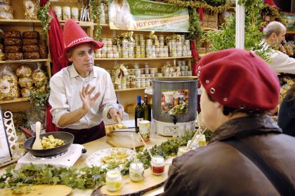 Weihnachtlicher Biomarkt