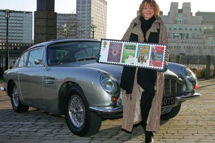 James Bond auf Briefmarken