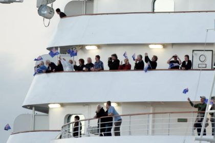 Dritte “Queen” auf Wasser