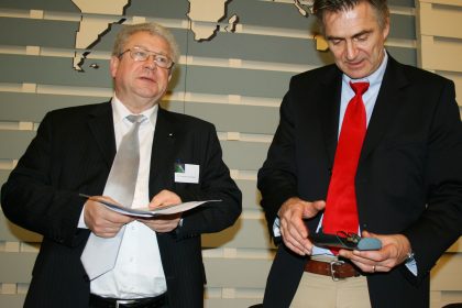 Podiumsdiskussion über Mut zur Nachhaltigkeit in der Handelskammer Hamburg