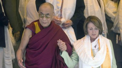 Tränen über Tibet – Der Dalai Lama und sein buddhistischer Pazifismus