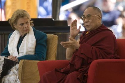 Dalai Lama trifft in Seattle chinesische Medien