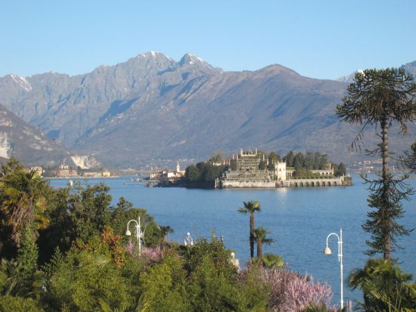 Ein faszinierender Teil des Lago Maggiore gehört zum Piemont