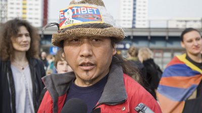 Tibet-Konflikt: Gewaltlos gegen Gewalt