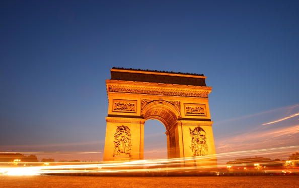 Traum erfüllt: Pariser Triumphbogen ist verhüllt