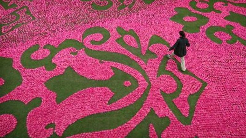Blumenteppich im Damast-Stil