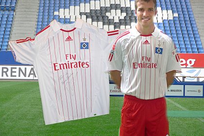 Trikot mit Widmung von Rafael van der Vaart