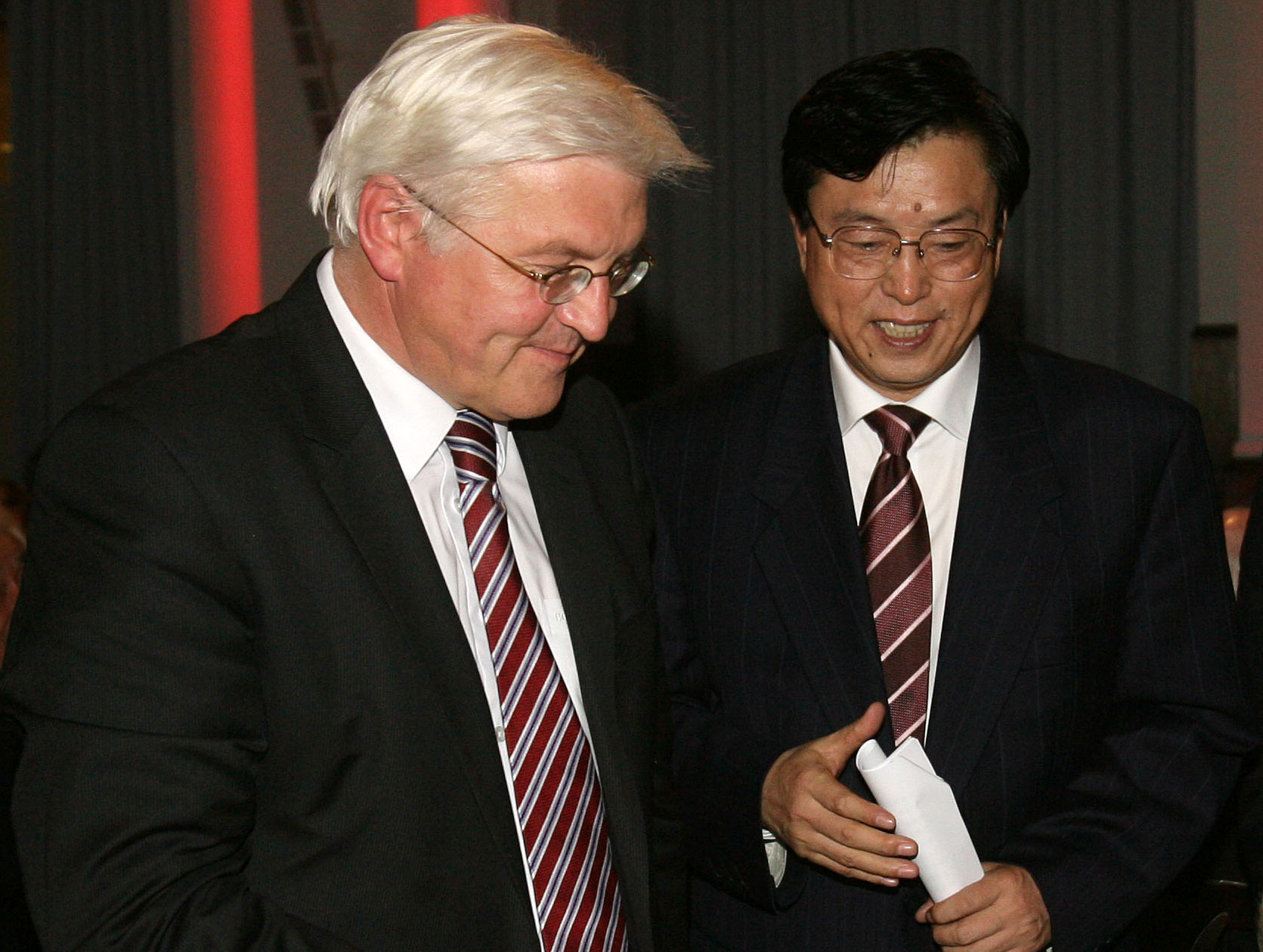 Deutsche Ministerien lehnen Verantwortung für Zhang Dejiangs Besuch ab