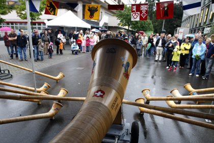 Mit dem größten Alphorn der Welt …