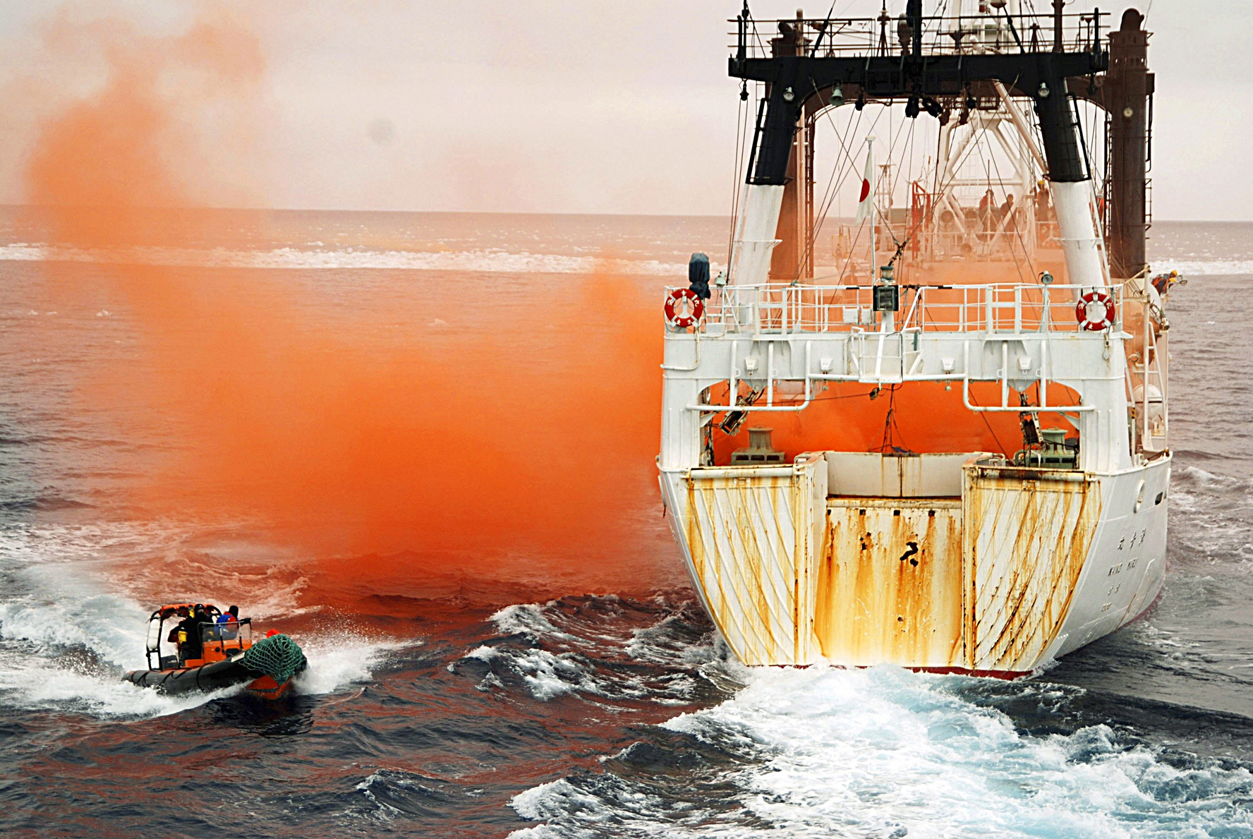 Kampf gegen japanische Walfänger aufgegeben: Sea Shepherd kann nicht mit „militärischer Technologie mithalten“