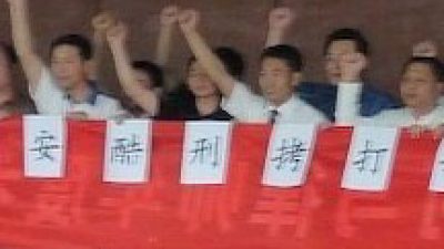 Chinesische Rechtsanwälte protestieren gegen Schläge der Polizei