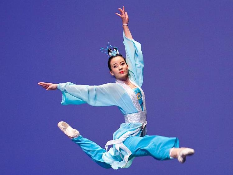 Chinesischer-Tanz-Wettbewerb erstaunt das Publikum