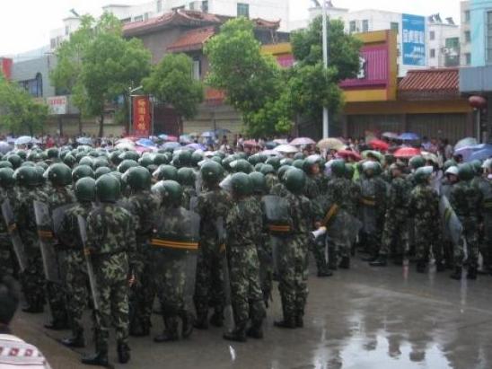 70.000 protestieren in Chinas Provinz Hubei