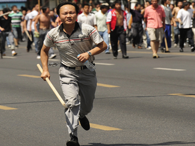 China: Journalists Restricted as Xinjiang Riots Continue