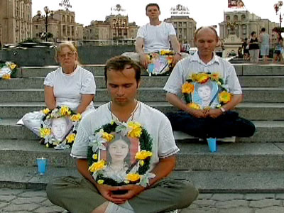 Falun Gong: Worldwide Vigils Call for End to 10 Years of CCP Suppression