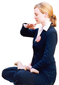 Fünfte Übung von Falun Gong - die Meditation im Sitzen. (Epoch Times)