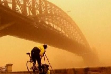 Sydney: Hazardous Dust Storm Blankets