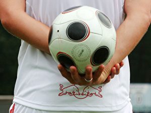 Steht der Fußball noch im Mittelpunkt? (Boris Streubel/Bongarts/Getty Images)

