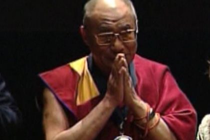 USA: Dalai Lama Receives Human Rights Award in Washington, DC