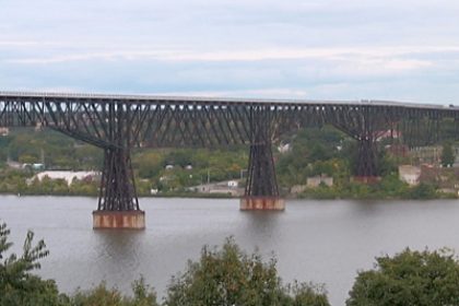 New York: Längste Fußgängerbrücke der Welt eröffnet