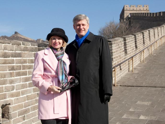 Harper bekommt in China das Zuckerbrot trotz der Peitsche