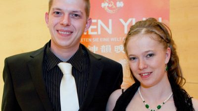 Freude, Euphorie und Feierlichkeit bei Shen Yun