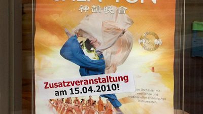 Dresden: Deutsches Ehepaar beeindruckt von Shen Yun-Künstlern