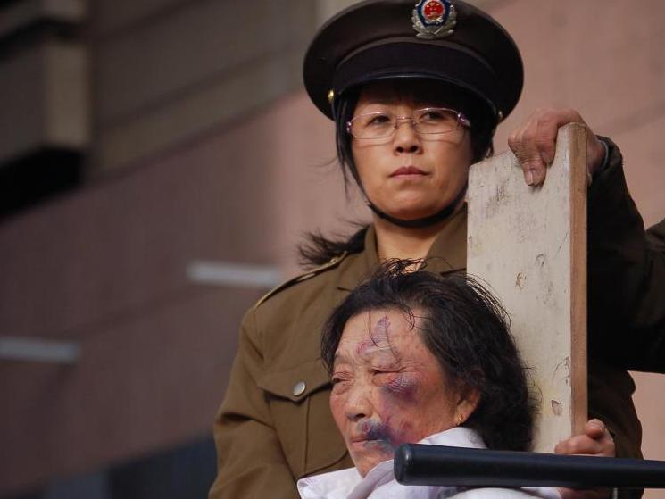 In Gao Zhishengs Brief zitierte Seniorin stirbt an Verletzungen durch Folter