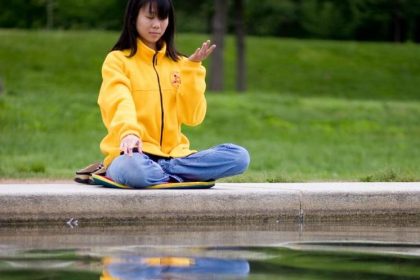 Kurze Meditation stärkt Konzentration