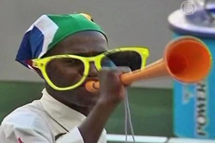 Weltmeisterschaft 2010 – das Erklingen des Afrikanischen Vuvuzela-Horns