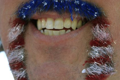 Wer schlägt hier wen?