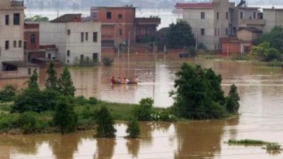 Deichbrüche in Südostchina fordern viele Tote