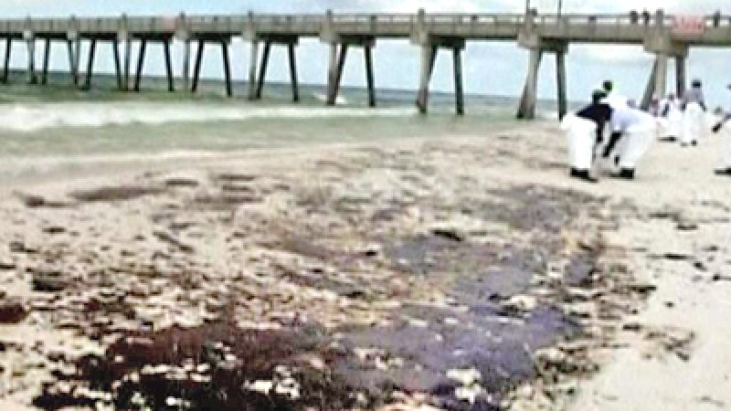 Auslaufendes Öl bedeckt 3 Meilen (rund 5 km) von Floridas Küste
