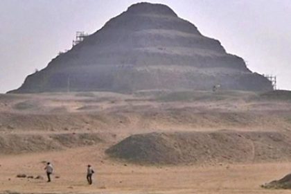 Archäologen entdecken antike ägyptische Gräber